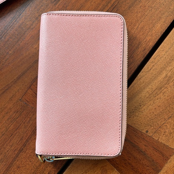 Michael Kors Blush Pink Satchel with Gold Studs with wallet - Picture 3 of 7